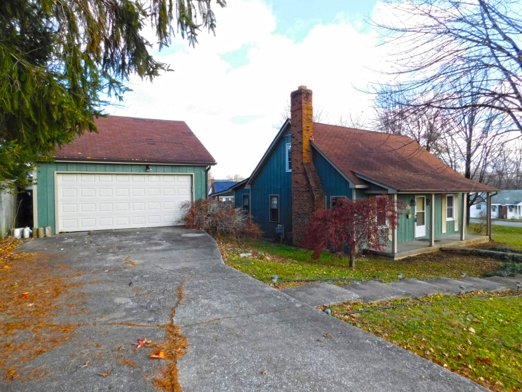 Auction Photo Thumbnail